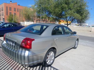 Toyota Avensis 2004