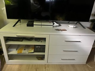 Mueble de salón blanco