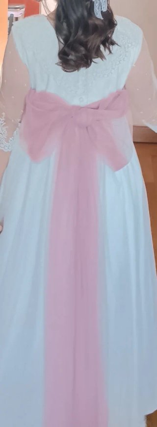 Vestido de comunión blanco con fajín rosa