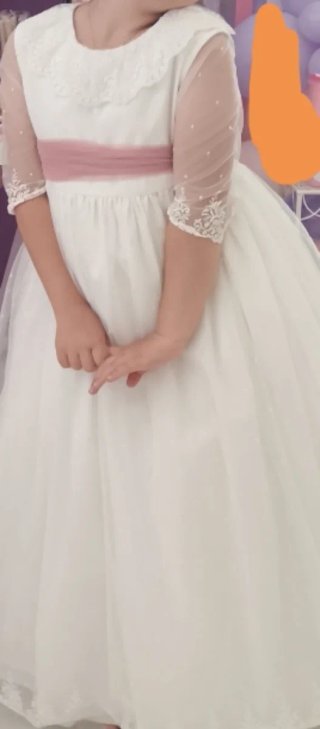 Vestido de comunión blanco con fajín rosa