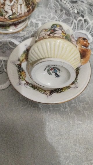 Set Caffè Capodimonte Porcellana Oro