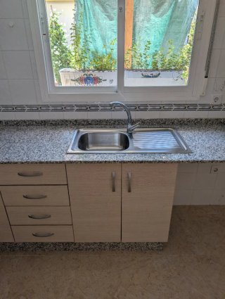 Cocina completa con electrodomésticos