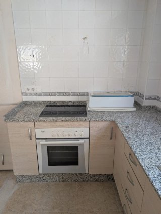Cocina completa con electrodomésticos
