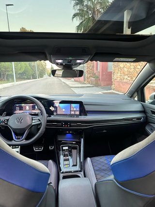 VOLKSWAGEN GOLF R320 2024