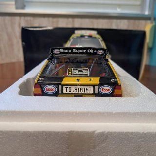 Lancia Delta HF EVO 2 kyosho 1/18
