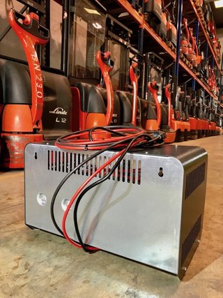 Ref. A654 Cargador PBM 24v 60Ah Monofásico