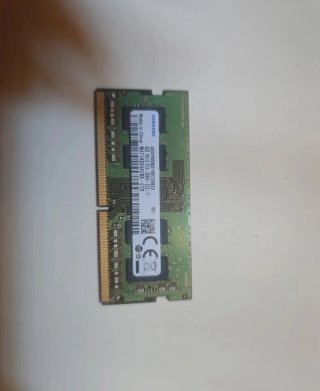 Producto: Memoria RAM Samsung de 4GB tipo DDR4