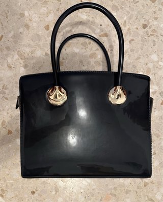 Bolso de Charol Negro