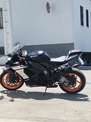 Kawasaki ZX10R Negra y Naranja