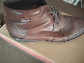 Caja de zapatos Pikolinos