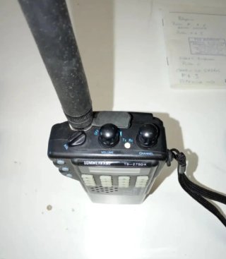 Walkie Talkie Sommerkamp Yaesu 144 MHz.