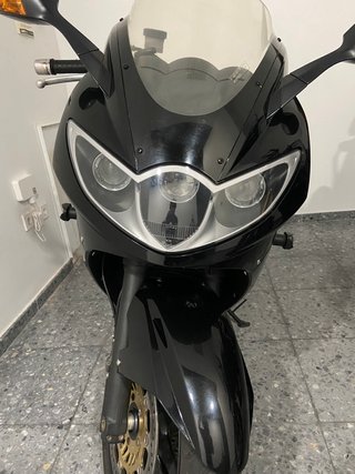 Triumph 1050