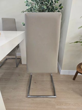 Conjunto Mesa Comedor y 4 Sillas