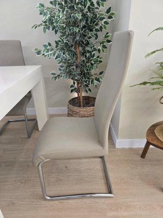 Conjunto Mesa Comedor y 4 Sillas