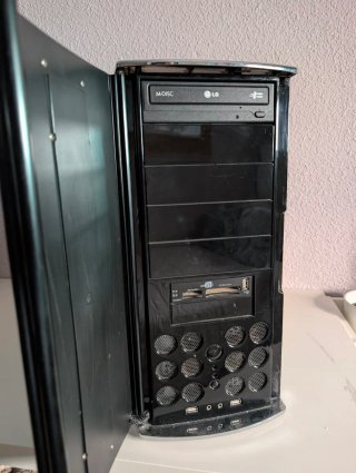 Ordenador PC Negro