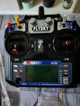 Emisora Flysky FS-I6 y gafas FPV