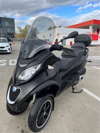 Piaggio MP3 300 LT Negra 2015