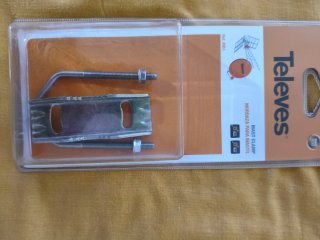 Abrazadera para mástil Televes Ref. 4951