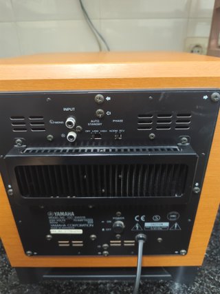 Subwoofer Yamaha YST-SW015