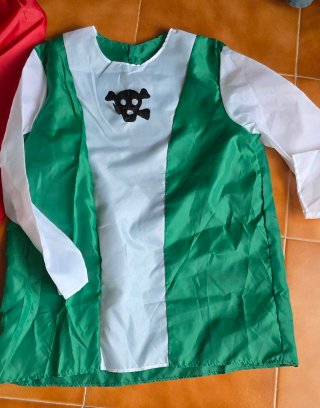 Disfraz infantil pirata calavera. Talla 10
