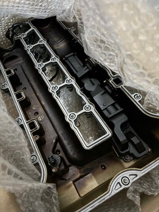 Tapa de culata OEM GM Opel 55596087 + PCV-sep ACEI