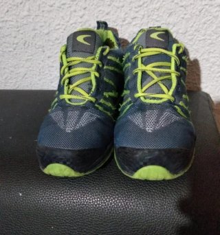 Zapatos de construcción