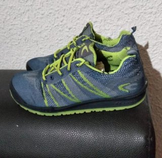 Zapatos de construcción