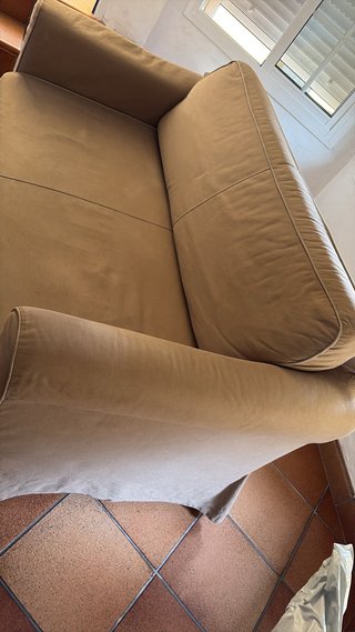 Sofá Urgente Beige/Marrón