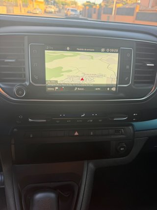 Peugeot Traveller 2018