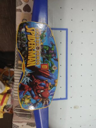 Juego air hockey Spiderman.