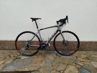 Bicicleta de carretera Felt Z4 Disc