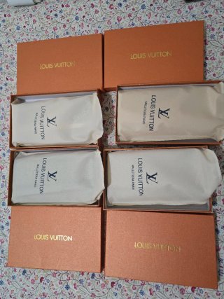 Carteras Louis Vuitton con Pedrería