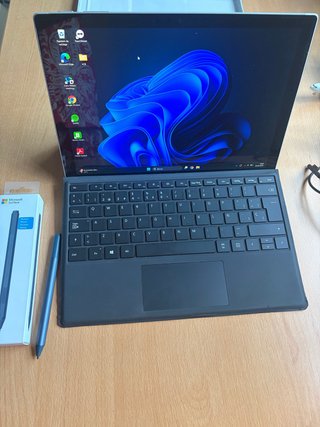 Microsoft Surface Pro 7 con Teclado y Lápiz