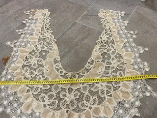 Gran cuello/esclavina de encaje antiguo