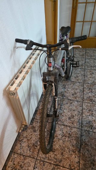 Bicicleta de montaña Racer Shadow