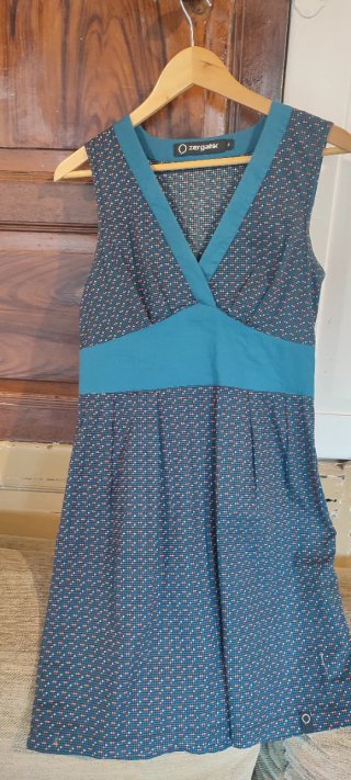 Vestido Zergatik Estampado Geométrico