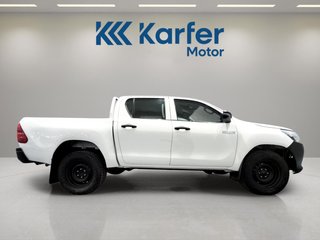 Toyota Hilux 2.4 D-4D Cabina Doble GX