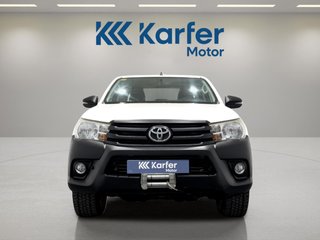 Toyota Hilux 2.4 D-4D Cabina Doble GX