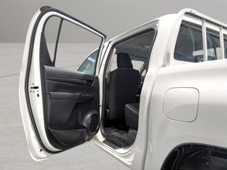 Toyota Hilux 2.4 D-4D Cabina Doble GX