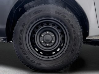 Toyota Hilux 2.4 D-4D Cabina Doble GX