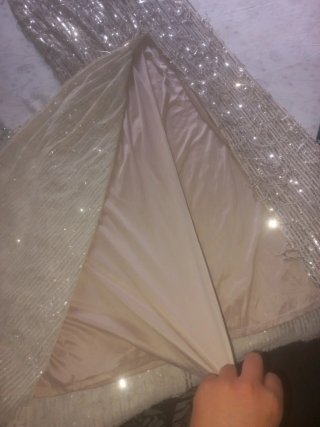 Vestido de fiesta plateado con pedrería Vestido ve