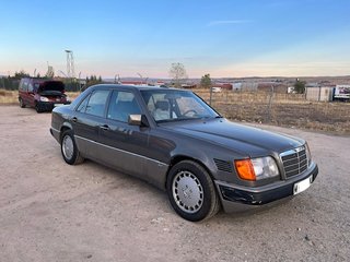 Mercedes-Benz Clase E 300D TURBO SPORTLINE