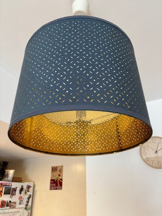Lámpara de techo metal azul marino y dorado