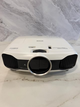 Proyector Epson PowerLite Home Cinema 5030UB