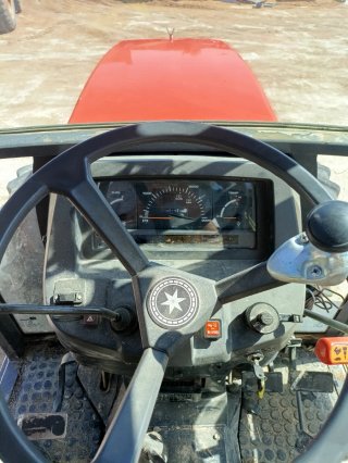 Tractor Kubota M8200