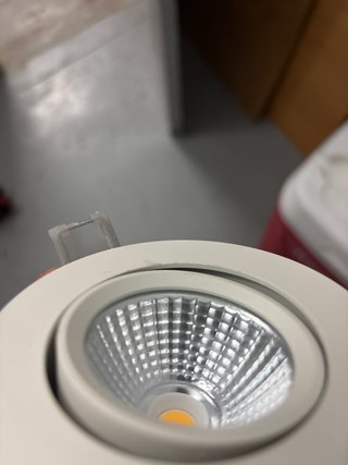 33 Focos LED Empotrables 8W 3000K