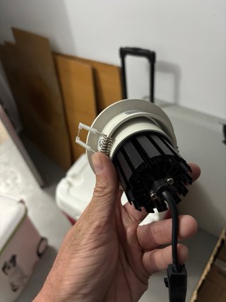 33 Focos LED Empotrables 8W 3000K