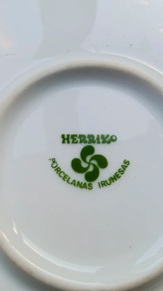 Cenicero Porcelana Herriko Antiguo
