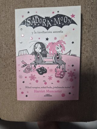 Isadora Moon - Isadora Moon y la invitación sec...