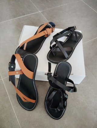 Sandalias Marrón y Negro